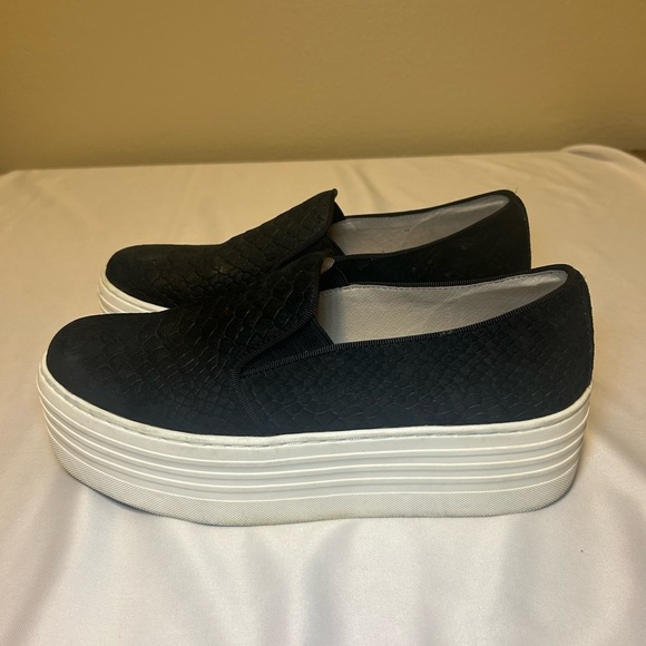 STEVE MADDEN Women’s Black Suede Platform Slip-On, Size 10B - Picture 5 of 15
